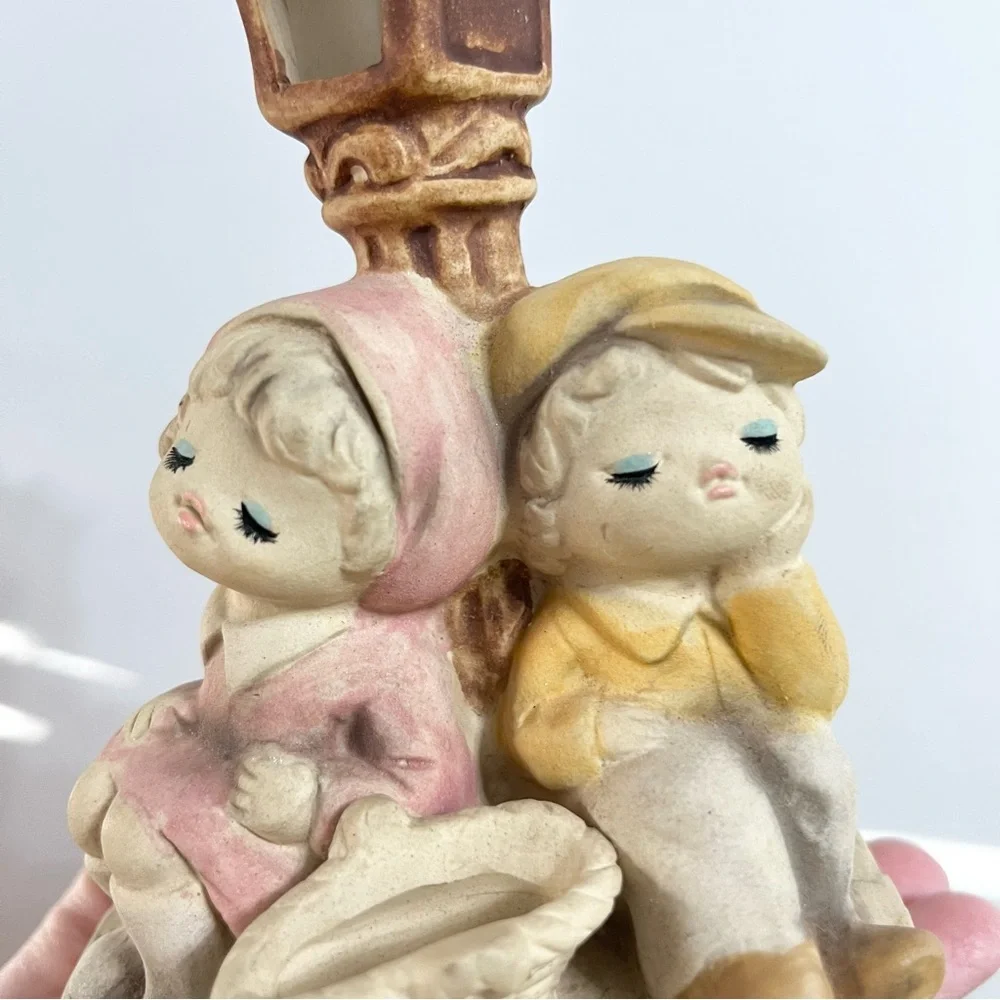 Vintage UCTI Made in Japan Sleeping Kids Ceramic Figurine Part from Music Box - Picture 3 of 6